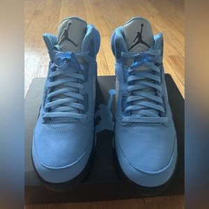 2023 retro 5 UNC size 10.5m